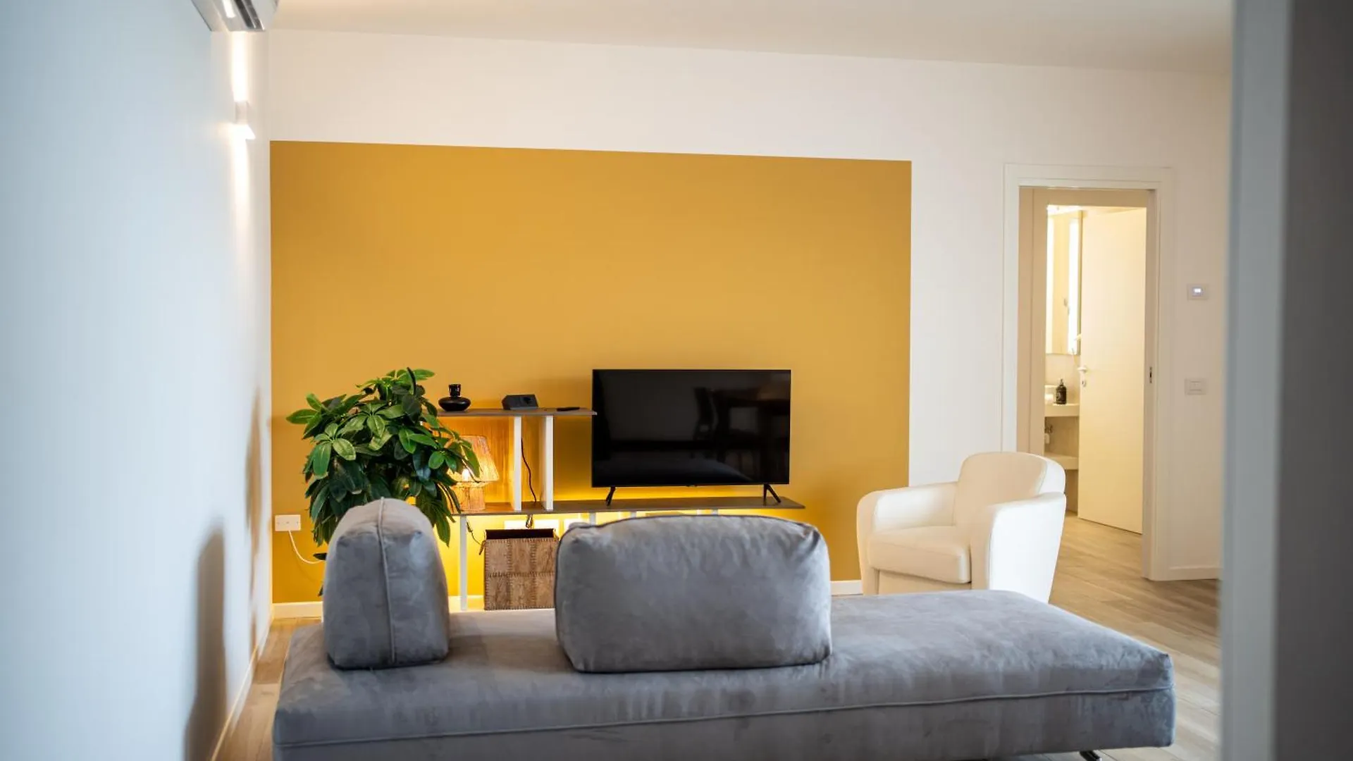 Residence Canova Spinea 0*,  Italy